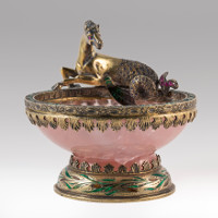 Rose quarz and silver bowl Rose quarz and silver bowl